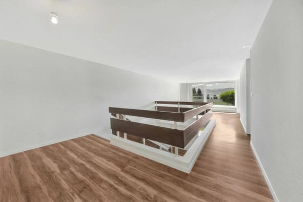 Immobilie in Niederteufen - Wohnen wie im Einfamilienhaus! Riesige, gepflegte Maisonette-Wohnung mit Alpsteinpanorama und Schwimmbad - Bild 17
