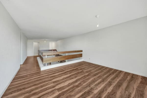 Immobilie in Niederteufen - Wohnen wie im Einfamilienhaus! Riesige, gepflegte Maisonette-Wohnung mit Alpsteinpanorama und Schwimmbad - Bild 19