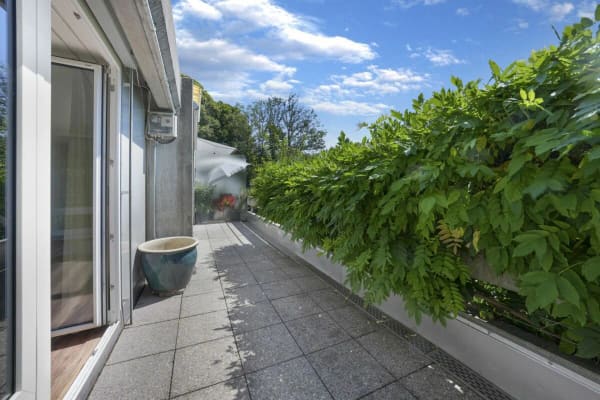 Immobilie in Niederteufen - Wohnen wie im Einfamilienhaus! Riesige, gepflegte Maisonette-Wohnung mit Alpsteinpanorama und Schwimmbad - Bild 24
