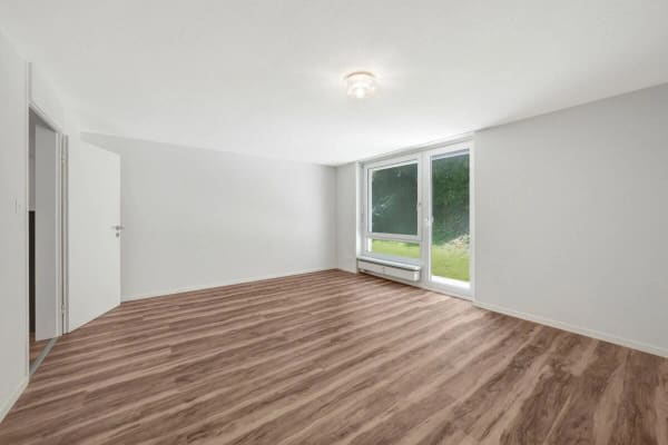 Immobilie in Niederteufen - Wohnen wie im Einfamilienhaus! Riesige, gepflegte Maisonette-Wohnung mit Alpsteinpanorama und Schwimmbad - Bild 35