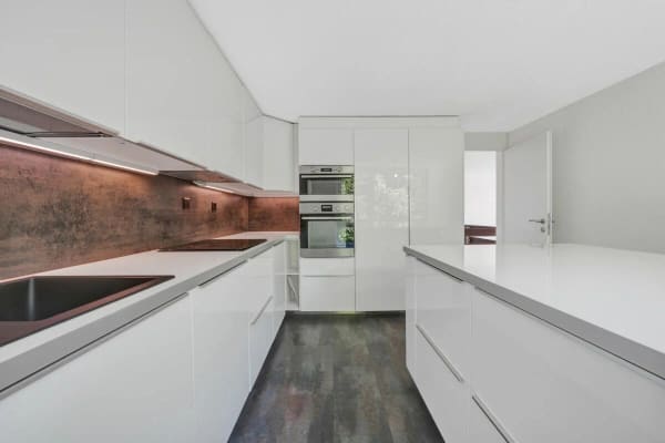 Immobilie in Niederteufen - Wohnen wie im Einfamilienhaus! Riesige, gepflegte Maisonette-Wohnung mit Alpsteinpanorama und Schwimmbad - Bild 5