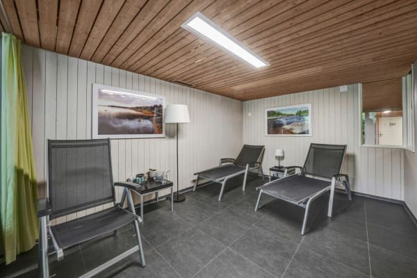 Immobilie in Niederteufen - Wohnen wie im Einfamilienhaus! Riesige, gepflegte Maisonette-Wohnung mit Alpsteinpanorama und Schwimmbad - Bild 52