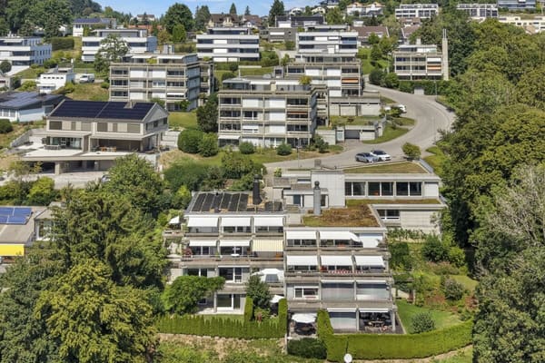 Immobilie in Niederteufen - Wohnen wie im Einfamilienhaus! Riesige, gepflegte Maisonette-Wohnung mit Alpsteinpanorama und Schwimmbad - Bild 55