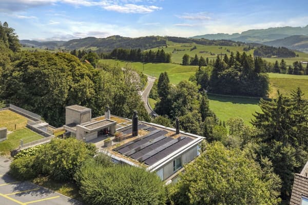 Immobilie in Niederteufen - Wohnen wie im Einfamilienhaus! Riesige, gepflegte Maisonette-Wohnung mit Alpsteinpanorama und Schwimmbad - Bild 58