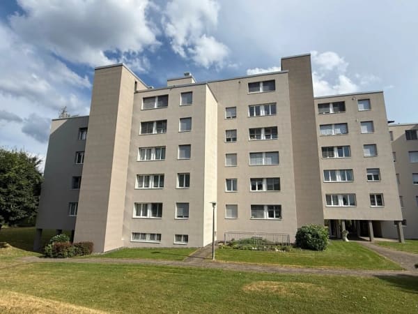 Immobilie in Zofingen - Neuwertige Wohnung (renoviert fÃ¼r CHF 115'000.-) mit Lift an ruhiger Lage - Bild 1