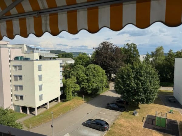Immobilie in Zofingen - Neuwertige Wohnung (renoviert fÃ¼r CHF 115'000.-) mit Lift an ruhiger Lage - Bild 2