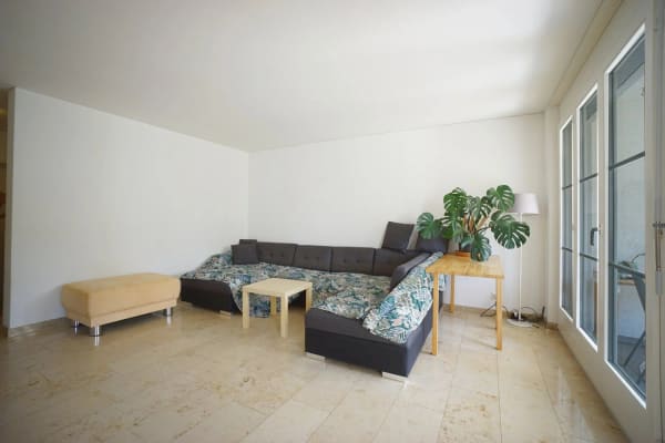 Immobilie in Egliswil - Gepflegte 2.5 Zimmer-Gartenwohnung an attraktiver und sonniger Lage mit grossem Garten - Bild 3