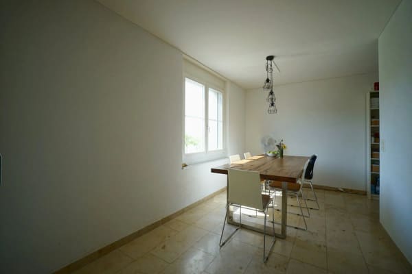 Immobilie in Egliswil - Gepflegte 2.5 Zimmer-Gartenwohnung an attraktiver und sonniger Lage mit grossem Garten - Bild 4