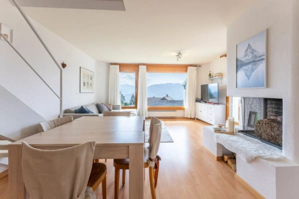 Immobilie in Flims Dorf - 4 Zimmerwohnung mit top Aussicht im malerischen Fidaz - Bild 1