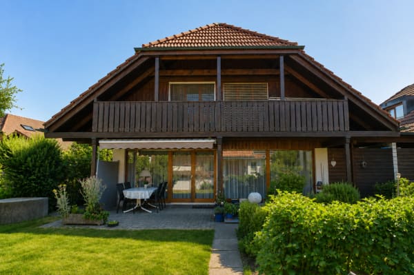 Immobilie in Hasle B. Burgdorf - GROSSEN IMMOBILIEN - Charmantes 5-Zimmer-Einfamilienhaus mit gepflegtem Garten - Bild 2