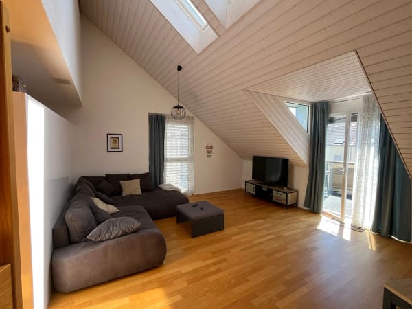 Immobilie in Oberkulm - 4.5-Zimmer-Maisonette-Wohnung mit viel Charme und grossem Balkon. - Bild 3