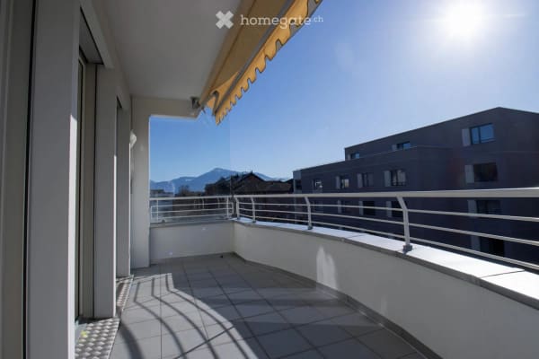 Immobilie in Cham - Wunderschöne 6.5-Zimmer-Maisonette-Dachwohnung mit Bergblick in Cham - Bild 10