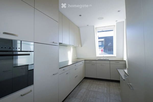 Immobilie in Cham - Wunderschöne 6.5-Zimmer-Maisonette-Dachwohnung mit Bergblick in Cham - Bild 4