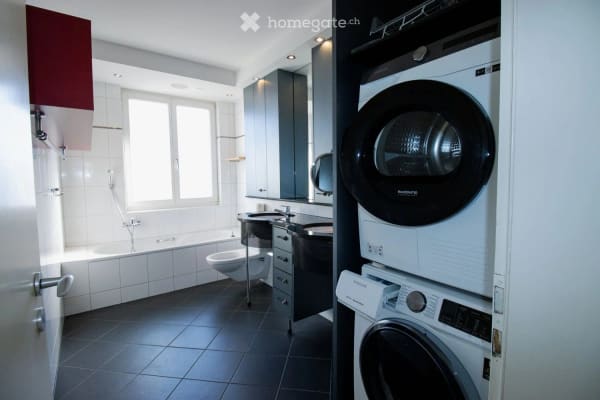 Immobilie in Cham - Wunderschöne 6.5-Zimmer-Maisonette-Dachwohnung mit Bergblick in Cham - Bild 6