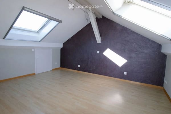 Immobilie in Cham - Wunderschöne 6.5-Zimmer-Maisonette-Dachwohnung mit Bergblick in Cham - Bild 9