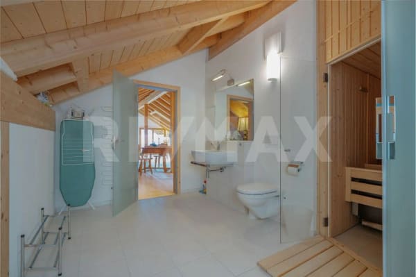 Immobilie in Beatenberg - Weitblick. Privatsphäre. Exklusivität. Dachmaisonette über dem Thunersee (auch als Zweitwohnsitz) - Bild 10