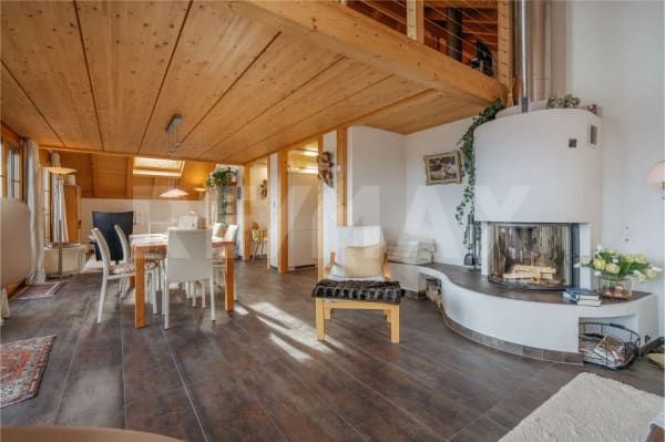 Immobilie in Beatenberg - Weitblick. Privatsphäre. Exklusivität. Dachmaisonette über dem Thunersee (auch als Zweitwohnsitz) - Bild 3