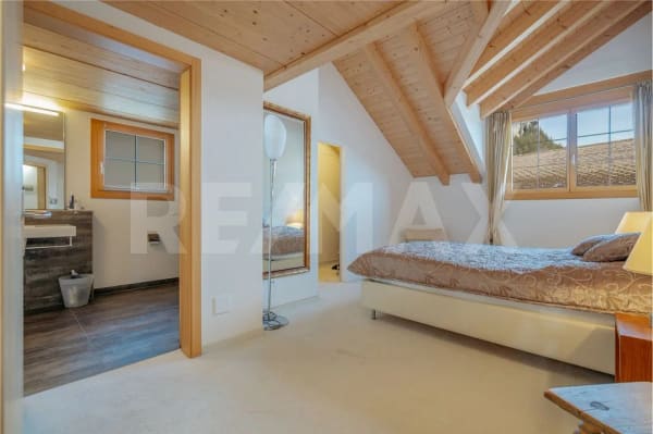 Immobilie in Beatenberg - Weitblick. Privatsphäre. Exklusivität. Dachmaisonette über dem Thunersee (auch als Zweitwohnsitz) - Bild 4