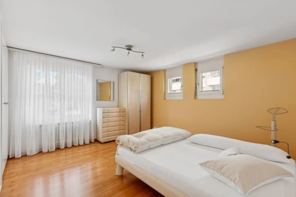 Immobilie in Schwyz - Exklusives Wohnen mit herrlicher Dachterrasse - Bild 5