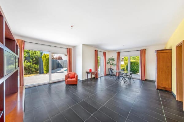 Immobilie in Basel - Villa d'exception avec piscine aux portes de BÃ¢le, en France - Bild 2