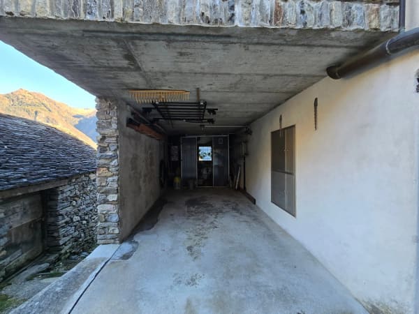 Immobilie in Castaneda - Charmantes rustikales Haus mit herrlicher Aussicht, Terrasse & Garage - Bild 28