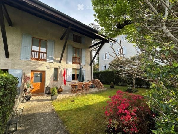 Immobilie in Petit-lancy - SPECTACULAIRE TRIPLEX DANS UNE MAISON DE VILLAGE AU COEUR DU PETIT-LANCY - Bild 0