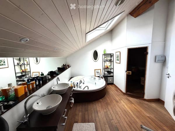 Immobilie in Petit-lancy - SPECTACULAIRE TRIPLEX DANS UNE MAISON DE VILLAGE AU COEUR DU PETIT-LANCY - Bild 25