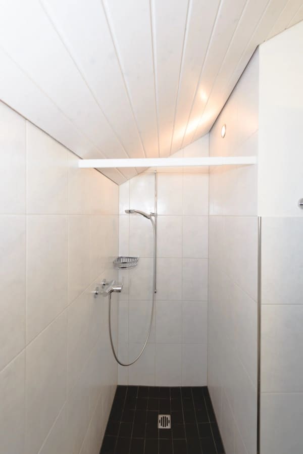Immobilie in Elgg - GrosszÃ¼gige und helle  3 Â½-Zimmer Dachwohnung am Rande des alten Dorfkerns von Elgg - Bild 8