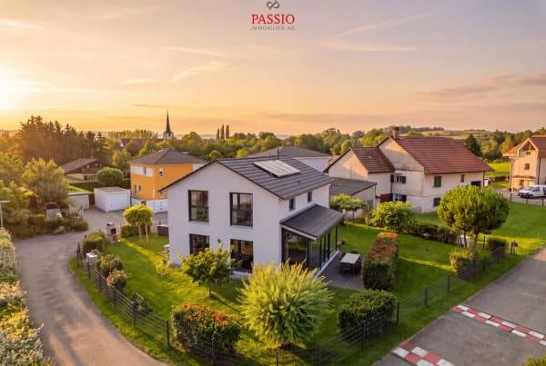 Immobilie in Surpierre - Modernes 5.5-Zimmer-Familienhaus mit traumhaftem Garten - Bild 0