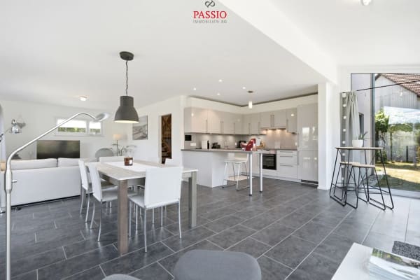 Immobilie in Surpierre - Modernes 5.5-Zimmer-Familienhaus mit traumhaftem Garten - Bild 3