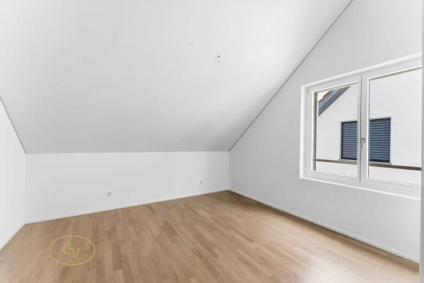 Immobilie in Lengnau Ag - Lichtdurchflutete Maisonette-Wohnung mit Galerie, Weitblick und Abendsonne - Bild 11
