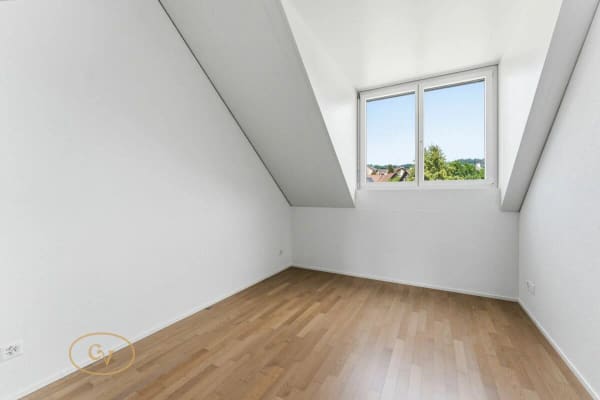 Immobilie in Lengnau Ag - Lichtdurchflutete Maisonette-Wohnung mit Galerie, Weitblick und Abendsonne - Bild 12