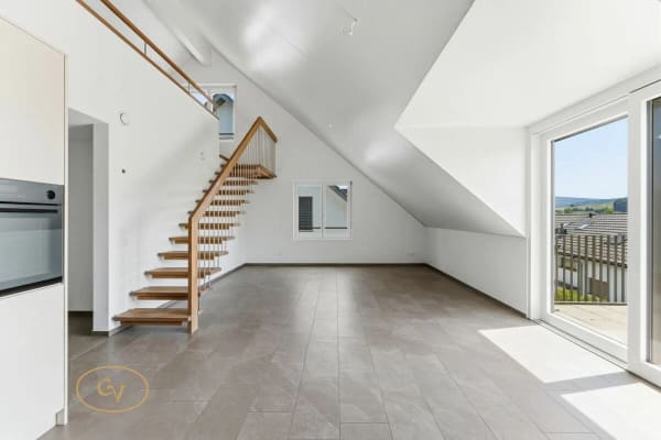 Immobilie in Lengnau Ag - Lichtdurchflutete Maisonette-Wohnung mit Galerie, Weitblick und Abendsonne - Bild 8