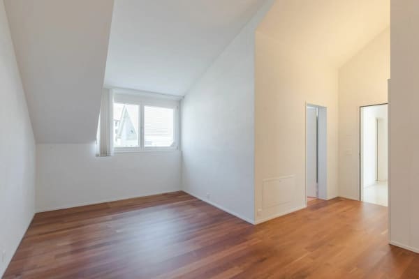 Immobilie in Udligenswil - GrosszÃ¼gige 4.5-Zimmer-Attika-Wohnung mit zwei TiefgaragenplÃ¤tzen, zwei Kellern - Bild 10