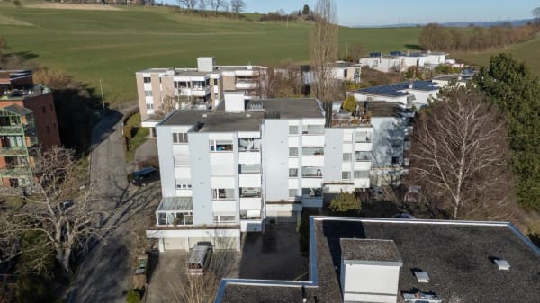 Immobilie in Ortschwaben - Einzigartige 3.5-Zimmerwohnung mit Aussenparkplatz - Bild 19