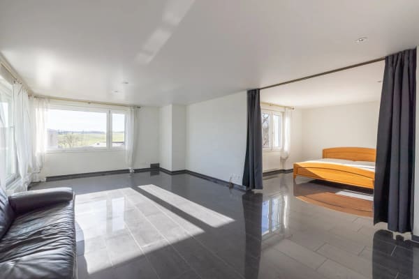 Immobilie in Ortschwaben - Einzigartige 3.5-Zimmerwohnung mit Aussenparkplatz - Bild 4