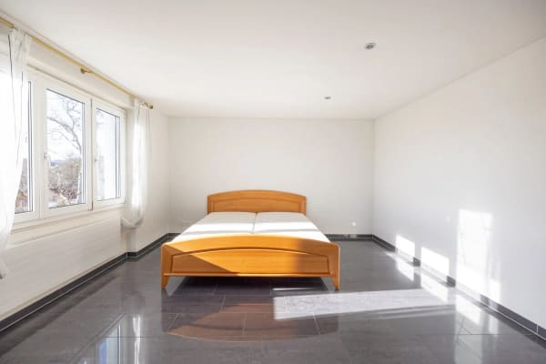 Immobilie in Ortschwaben - Einzigartige 3.5-Zimmerwohnung mit Aussenparkplatz - Bild 6
