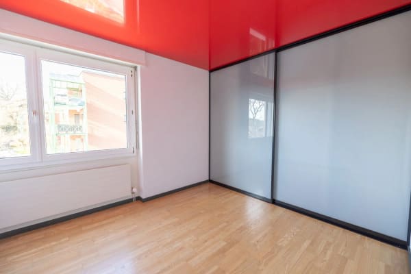 Immobilie in Ortschwaben - Einzigartige 3.5-Zimmerwohnung mit Aussenparkplatz - Bild 8