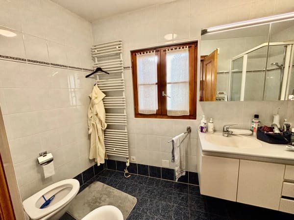 Immobilie in Breno - Graziosa casa unifamiliare con giardino - Bild 6