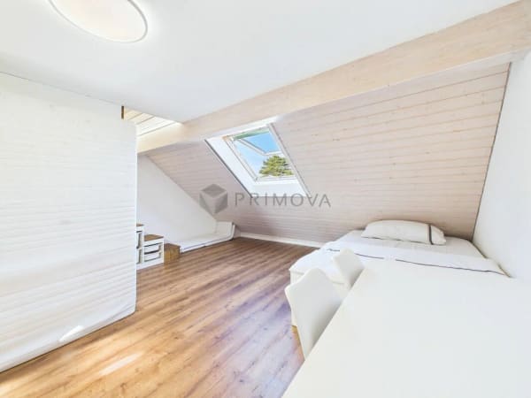 Immobilie in Neuendorf - Frisch renoviertes Familienidyll mit Garten und Spielparadies im Dachgeschoss - Bild 13