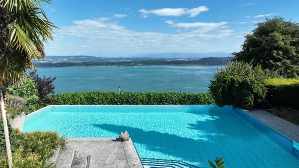 Immobilie in Ligerz - Exklusive Villa mit Pool und Seesicht in Ligerz - Bild 2