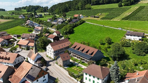 Immobilie in Niederneunforn - Attraktives 4.5-Zimmer-Reihenhaus in Niederneunforn - Bild 3