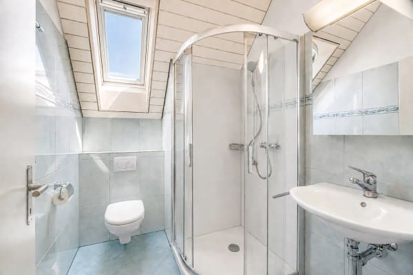 Immobilie in Obfelden - Grosszügige Dach-Maisonettewohnung mit Südwestterrasse und Alpensicht - Bild 11