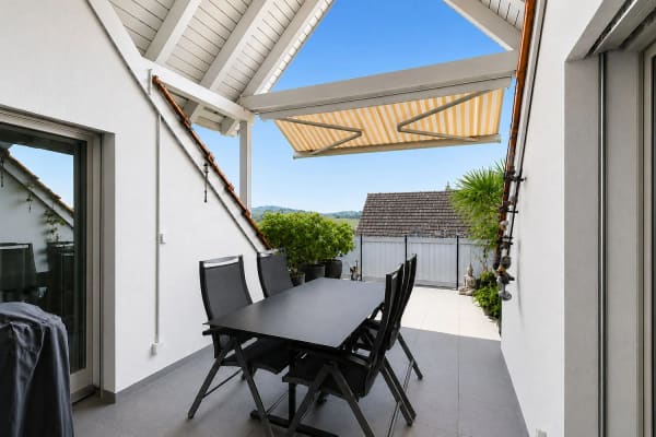 Immobilie in Obfelden - Grosszügige Dach-Maisonettewohnung mit Südwestterrasse und Alpensicht - Bild 7