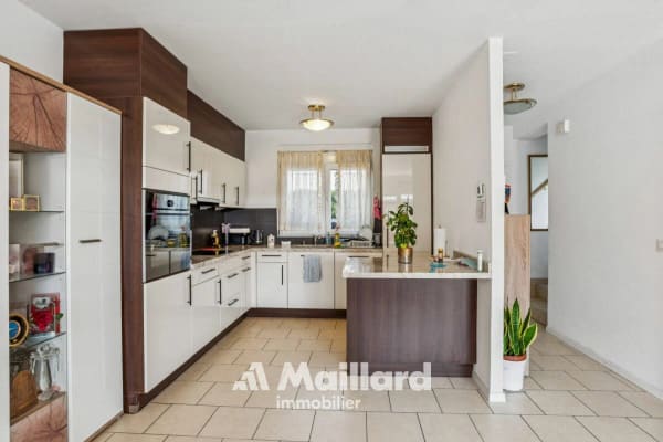 Immobilie in Perroy - Charmante maison contiguë avec jardin à Perroy - Bild 2