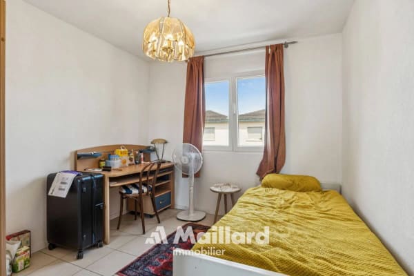 Immobilie in Perroy - Charmante maison contiguë avec jardin à Perroy - Bild 6