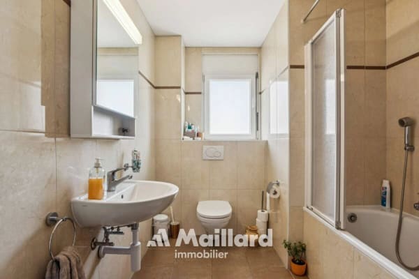 Immobilie in Perroy - Charmante maison contiguë avec jardin à Perroy - Bild 7