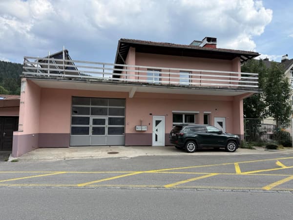 Immobilie in Le Brassus - Un bien rare au coeur du Brassus, rÃ©unissant habitation et local commercial, avec un beau potentiel d'investissement - Bild 0