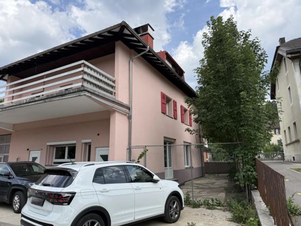 Immobilie in Le Brassus - Un bien rare au coeur du Brassus, rÃ©unissant habitation et local commercial, avec un beau potentiel d'investissement - Bild 1