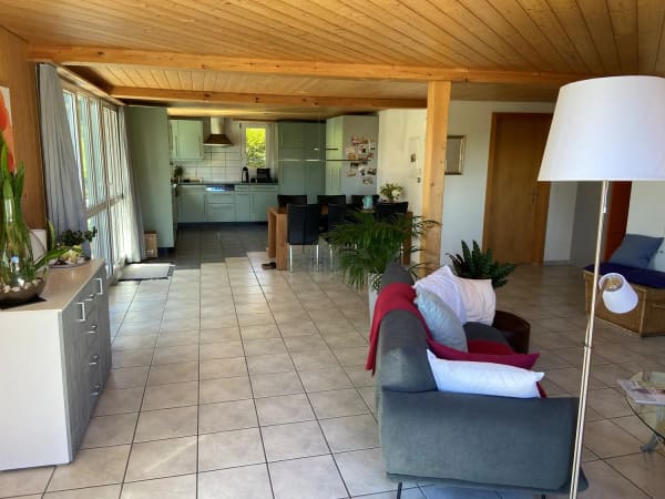 Immobilie in Meikirch - Grosszügige 1.5-Zimmer-Wohnung mit grosser Terrasse und Garten - Bild 0